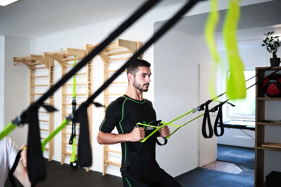 EMS Fitnessclub – Fotografie – Foto 1 von 31